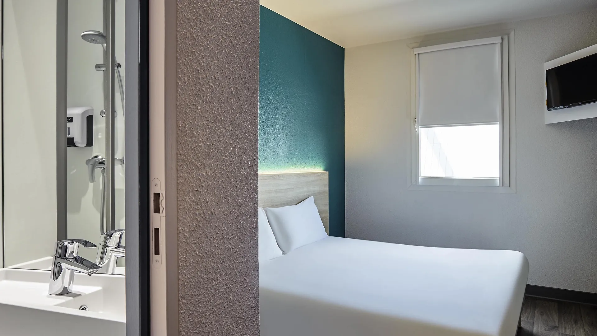 Où Dormir en Rhône-Alpes : 4 Hôtels HotelF1 Décryptés